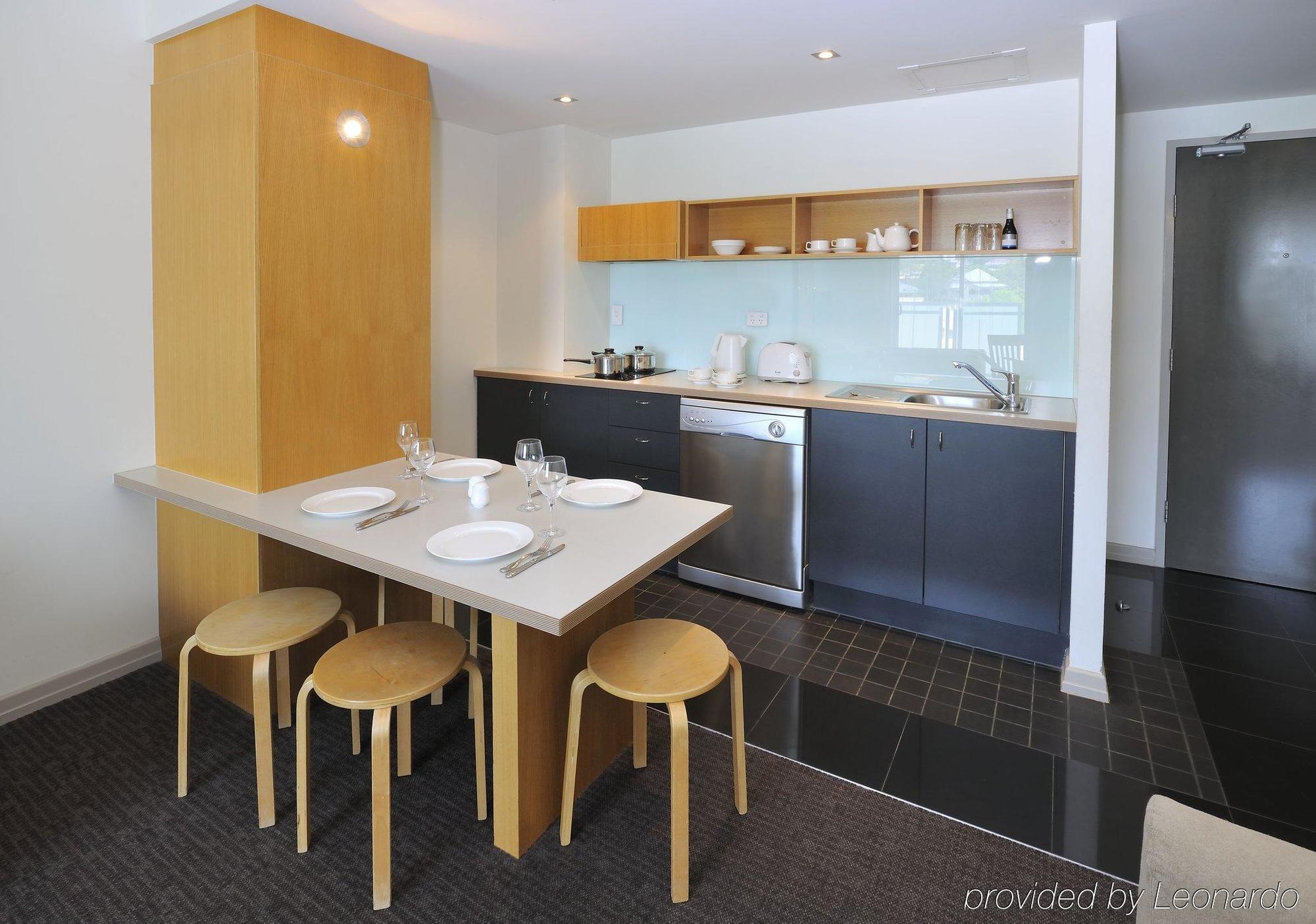 Metro Hotel Ipswich International Ngoại thất bức ảnh