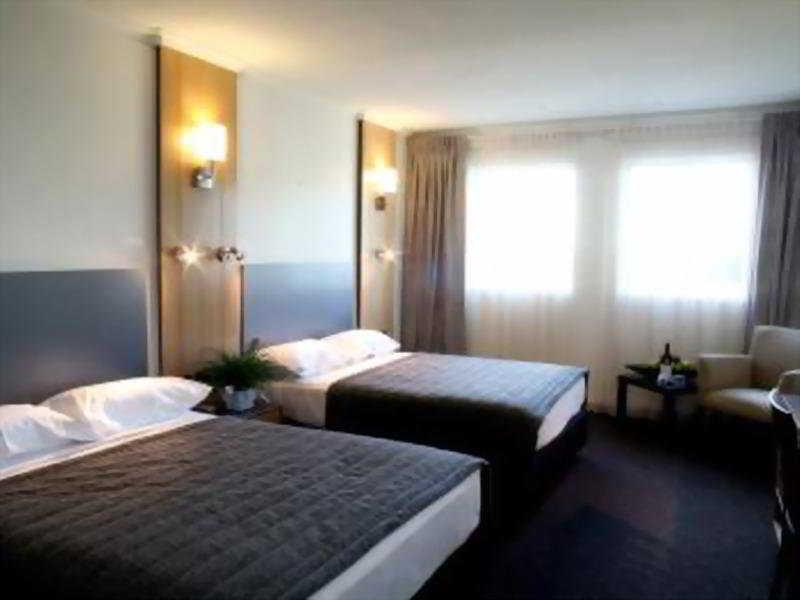 Metro Hotel Ipswich International Phòng bức ảnh