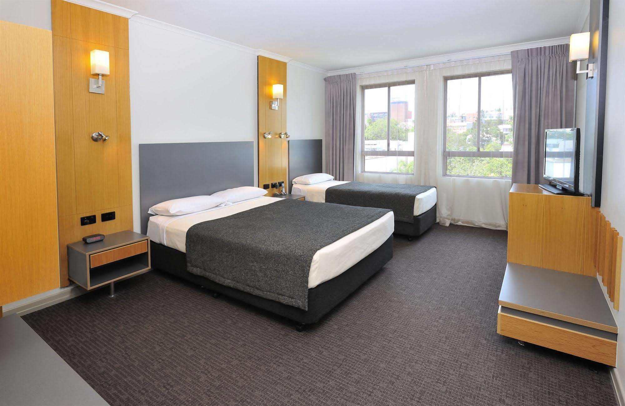 Metro Hotel Ipswich International Ngoại thất bức ảnh